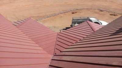 Standing Seam Metal Roof- Canyon Red